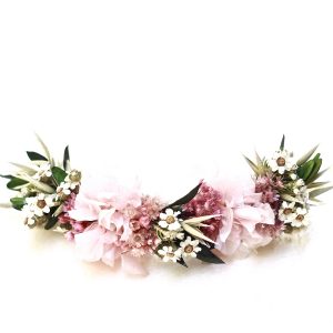 Mary-prendido-trasero-con-flores-preservadas-rosa-pastel00001
