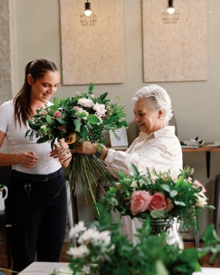floral training for yacht crew mallorca2 2